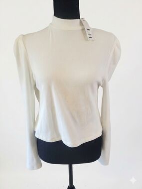 Francesca's Collections Cream Mock Neck Long Sleeve Top